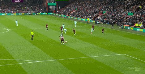 1694966387001026962.gif qieerxi.gif